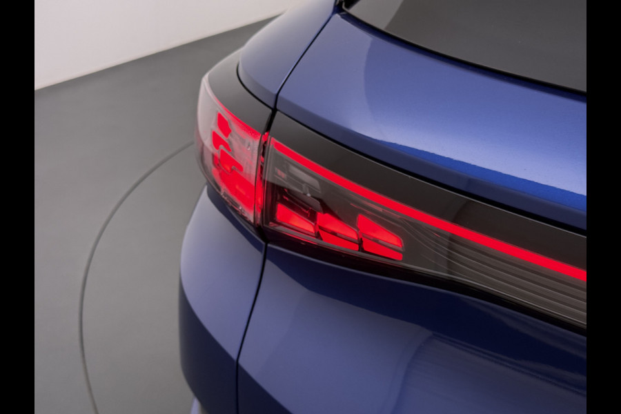 Volkswagen ID.4 82kWh 204PK Trekhaak Pano-Dak Leer/Alcantara Camera 3-Zone Ecc Adap.Cruise Matrix Led Led-a-lich dynamisch SOH 90% Apple Carplay Android Auto Isofix Privacy Glas Lmv 20" Led 1.000KG Trekgewicht 1e Eigenaar Origineel Nederlandse Auto