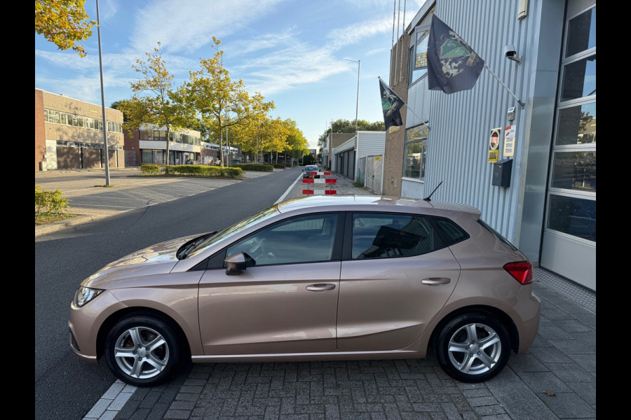 Seat Ibiza 1.0 MPI Reference LMV15/AIRCO/CAMERA/NAVI/CARPLAY