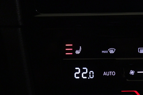 Volkswagen Golf 2.0 TSI 4Motion R /PANO/AKRA/ACC/DCC/DYNAUDIO/SFEER/VOL
