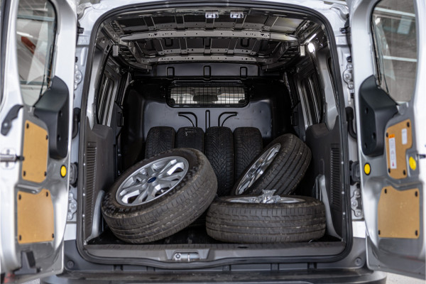 Ford Transit Connect 1.5 EcoBlue L2 | L+R Schuifdeur | Bi-Xenon | Blind Spot | Cruise control | Trekhaak | Navigatie | Camera | CarPlay | Stoelverwarming | Dealer onderhouden | Nieuwe APK