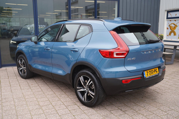 Volvo XC40 2.0 B4 Plus Dark|Prijs rijklaar incl 12 mnd garantie|Elek Thaak Camera Harman Kardon