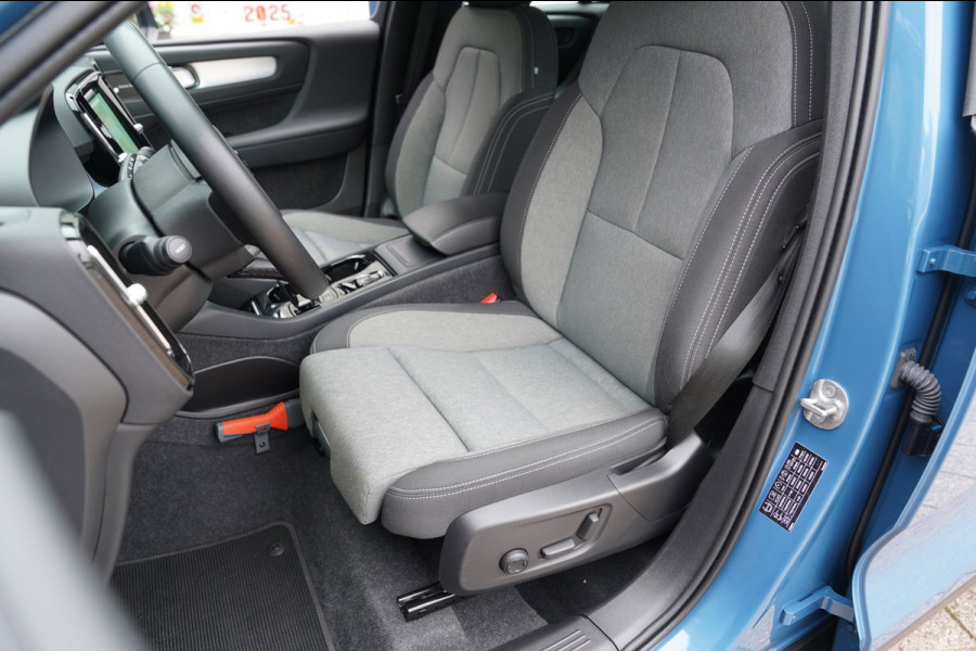 Volvo XC40 2.0 B4 Plus Dark|Prijs rijklaar incl 12 mnd garantie|Elek Thaak Camera Harman Kardon