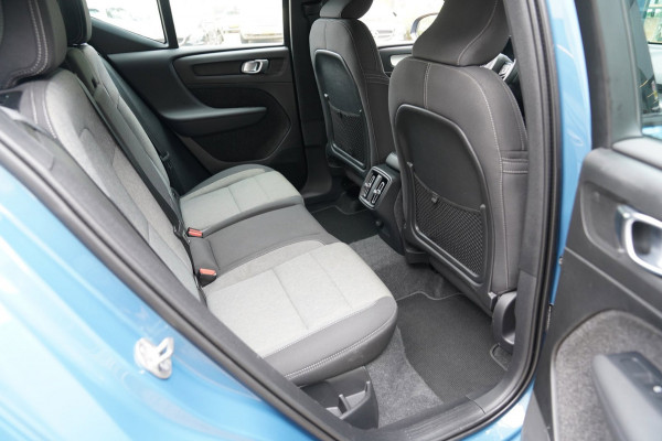 Volvo XC40 2.0 B4 Plus Dark|Prijs rijklaar incl 12 mnd garantie|Elek Thaak Camera Harman Kardon