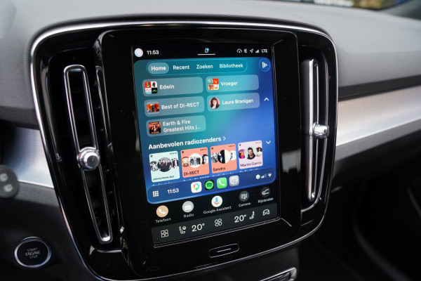 Volvo XC40 2.0 B4 Plus Dark|Prijs rijklaar incl 12 mnd garantie|Elek Thaak Camera Harman Kardon