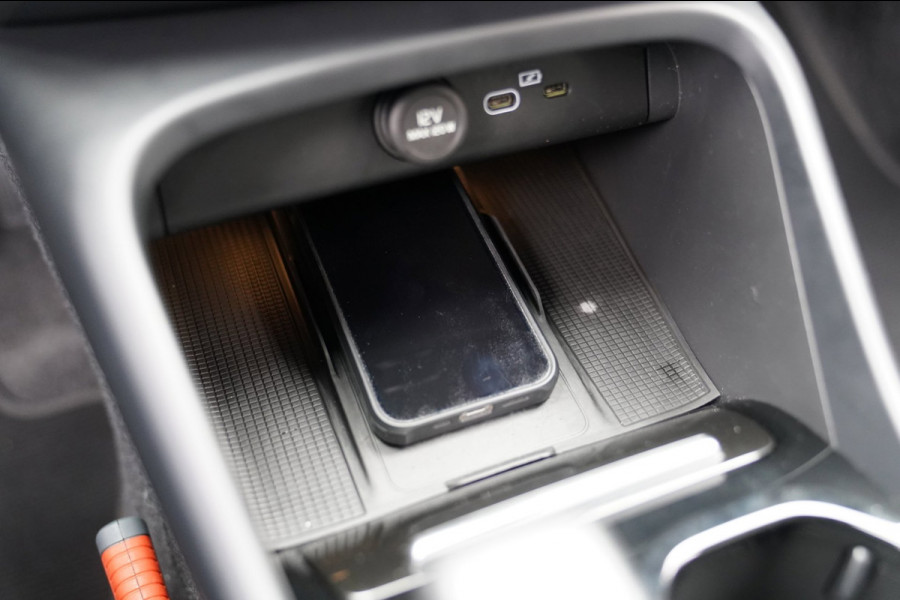 Volvo XC40 2.0 B4 Plus Dark|Prijs rijklaar incl 12 mnd garantie|Elek Thaak Camera Harman Kardon