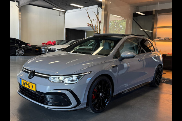 Volkswagen Golf 1.5 eTSI R-Line Panorama IQ-lights Harman Kardon