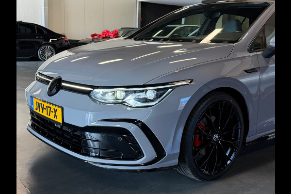 Volkswagen Golf 1.5 eTSI R-Line Panorama IQ-lights Harman Kardon