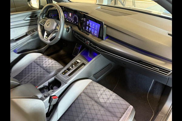 Volkswagen Golf 1.5 eTSI R-Line Panorama IQ-lights Harman Kardon
