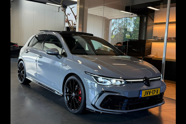 Volkswagen Golf 1.5 eTSI R-Line Panorama IQ-lights Harman Kardon