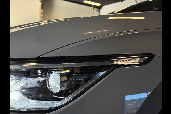 Volkswagen Golf 1.5 eTSI R-Line Panorama IQ-lights Harman Kardon