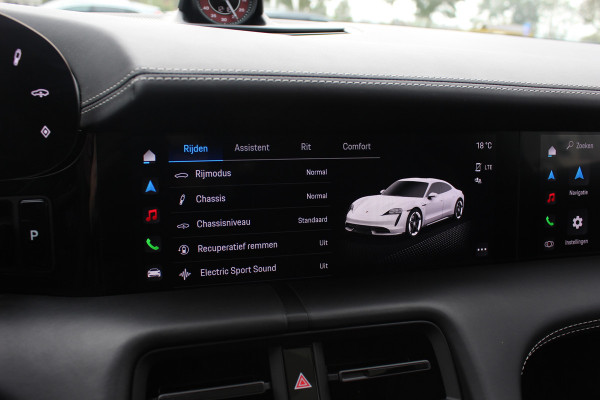 Porsche Taycan GTS 93 kWh / SoH 89,2% / Keramisch / Panoramadak / 360Camera / Achterasbesturing / Passenger Display / Burmester / Keyless / 21'' / Carbon / Ventilatie / Sportchrono+Design / Luchtvering / Dodehoek / DA
