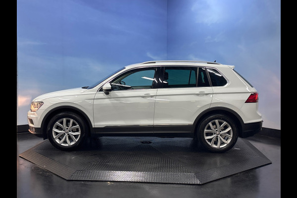 Volkswagen Tiguan 1.5 TSI Comfortline Business Navi | Clima |ACC |PDC | Trekhaak