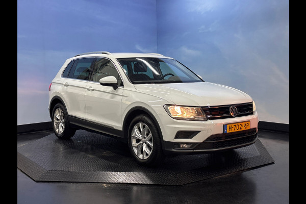 Volkswagen Tiguan 1.5 TSI Comfortline Business Navi | Clima |ACC |PDC | Trekhaak