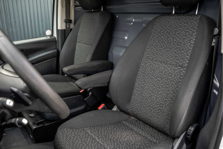 Mercedes-Benz Vito 114 CDI L2H1 | 140PK | Automaat | Camera | Cruise | 1e Eigenaar | PDC | Zijschuifdeur L+R | Climatronic | Trekhaak