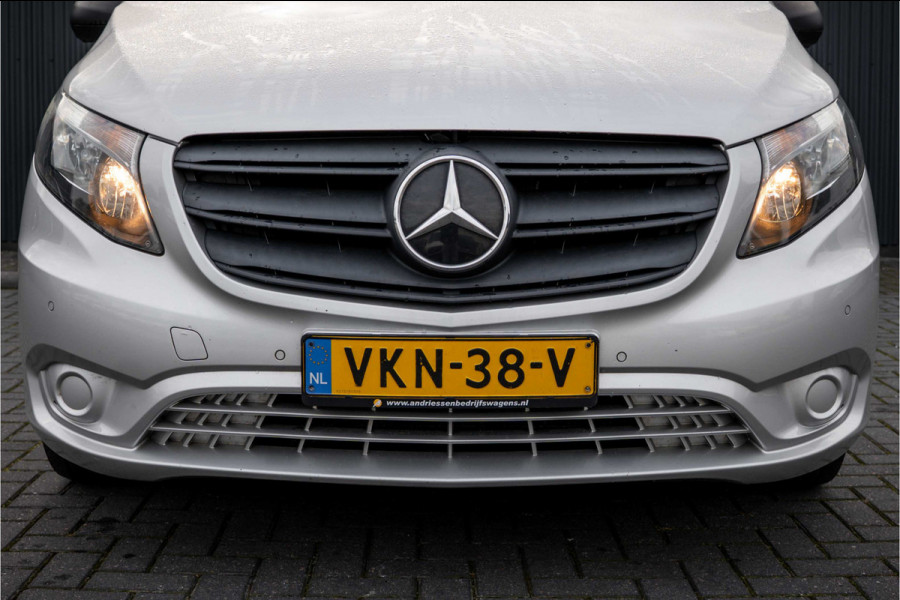 Mercedes-Benz Vito 114 CDI L2H1 | 140PK | Automaat | Camera | Cruise | 1e Eigenaar | PDC | Zijschuifdeur L+R | Climatronic | Trekhaak