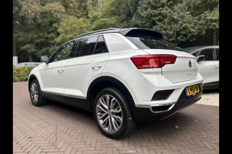 Volkswagen T-Roc 1.5 TSI 150pk Automaat Navi, ACC, 18" LMV, Trekhaak afn.