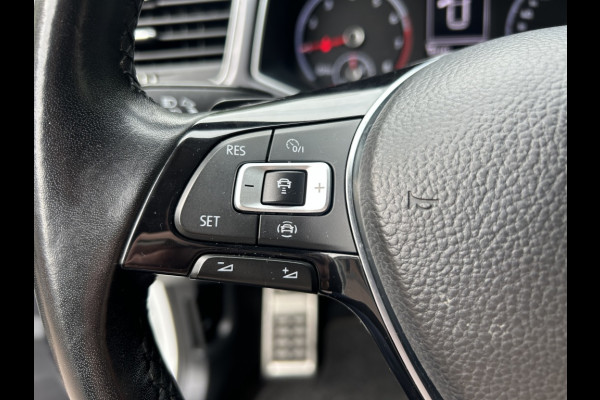 Volkswagen T-Roc 1.5 TSI 150pk Automaat Navi, ACC, 18" LMV, Trekhaak afn.