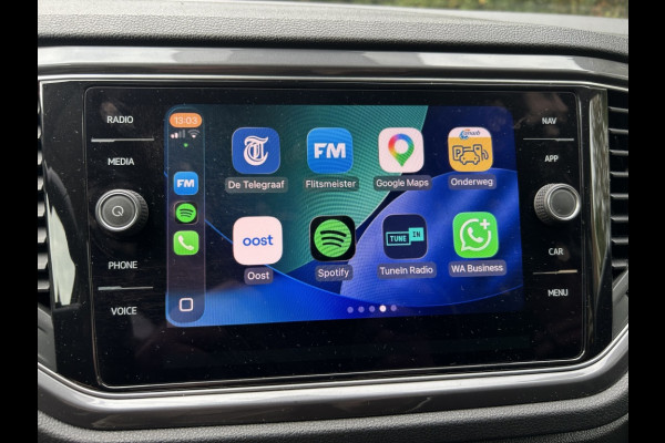 Volkswagen T-Roc 1.5 TSI 150pk Automaat Navi, ACC, 18" LMV, Trekhaak afn.