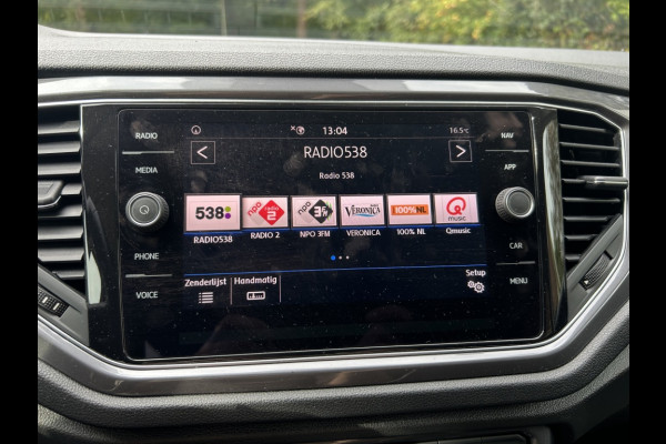 Volkswagen T-Roc 1.5 TSI 150pk Automaat Navi, ACC, 18" LMV, Trekhaak afn.
