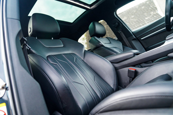 Audi e-tron Sportback 55 quattro S edition 95 kWh |Virtual Mirrors | Head up | Panorama | 360 cam | Trekhaak | Assistentiepakket |
