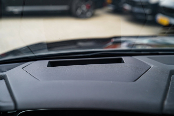 Audi e-tron Sportback 55 quattro S edition 95 kWh |Virtual Mirrors | Head up | Panorama | 360 cam | Trekhaak | Assistentiepakket |