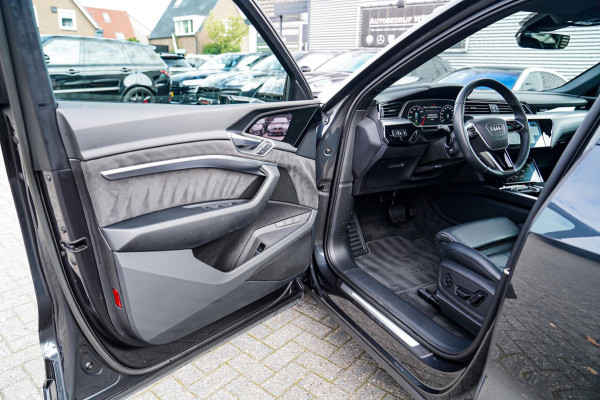 Audi e-tron Sportback 55 quattro S edition 95 kWh |Virtual Mirrors | Head up | Panorama | 360 cam | Trekhaak | Assistentiepakket |