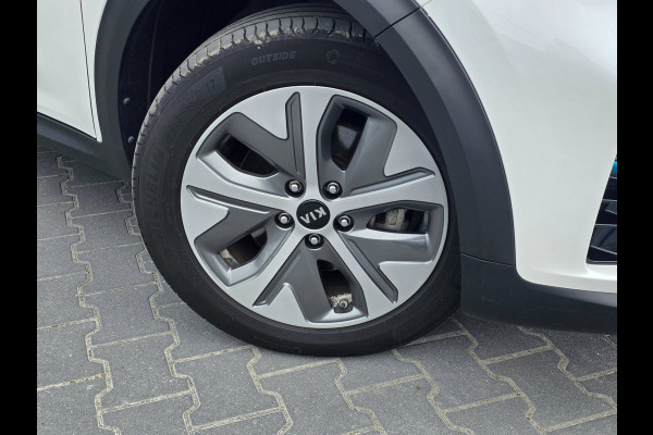 Kia e-Niro ExecutiveLine 64 kWh | 100% SOH | LEDER | CAMERA | JBL | STOELVERWARMING/VENTILATIE |