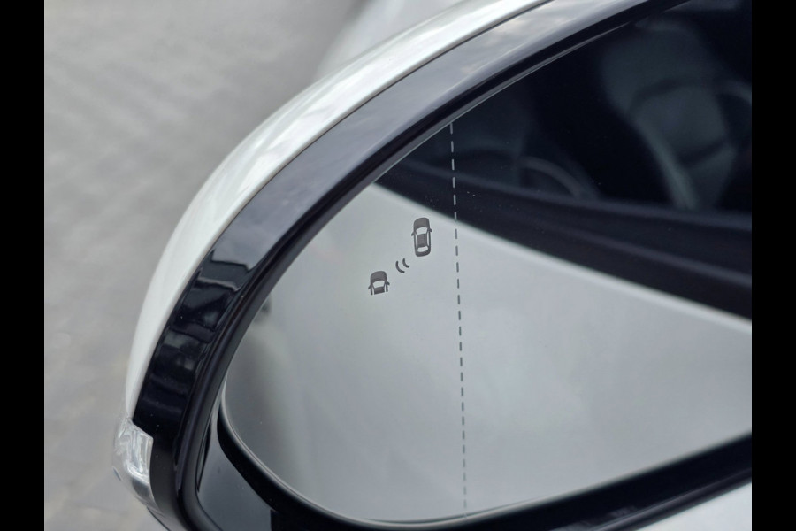 Kia e-Niro ExecutiveLine 64 kWh | 100% SOH | LEDER | CAMERA | JBL | STOELVERWARMING/VENTILATIE |