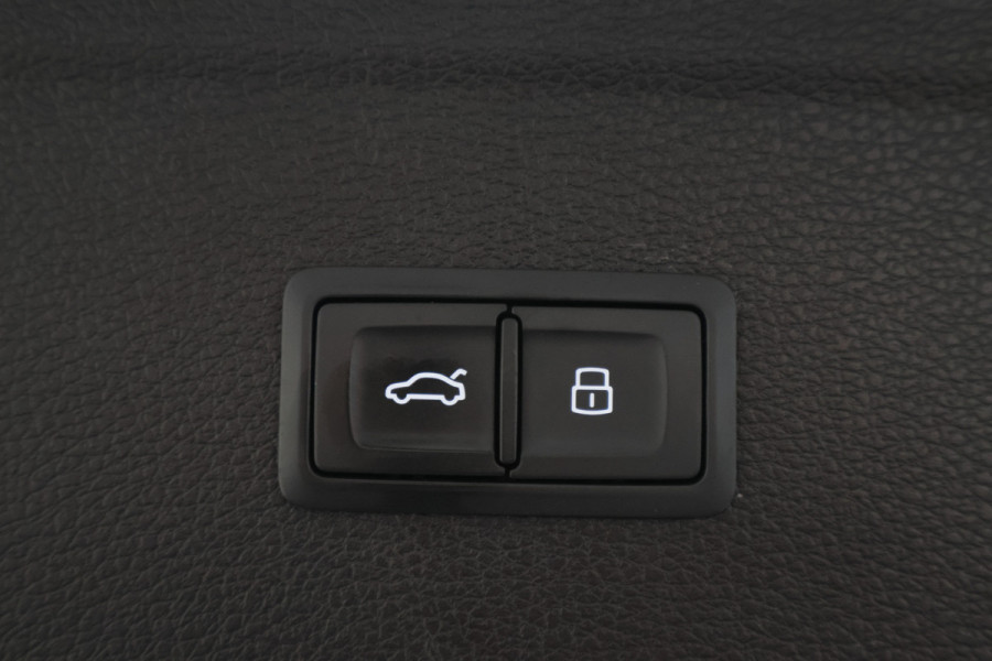 Audi Q5 50 TFSI e S edition Virtual Cockpit, ACC, Camera, Apple Carplay, Keyless, Trekhaak, 22"