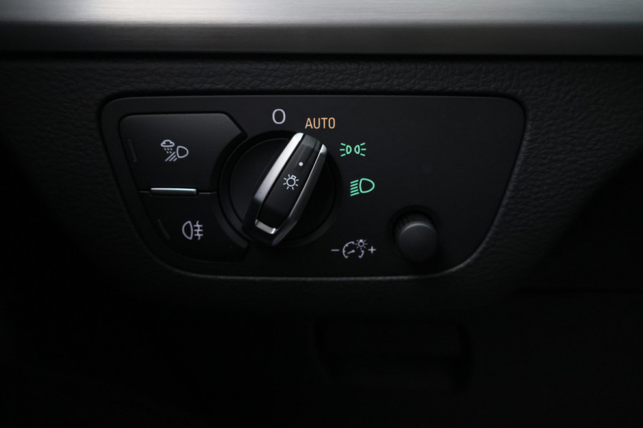 Audi Q5 50 TFSI e S edition Virtual Cockpit, ACC, Camera, Apple Carplay, Keyless, Trekhaak, 22"