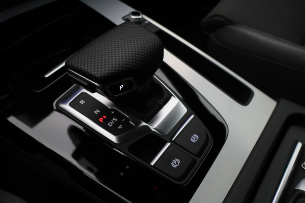 Audi Q5 50 TFSI e S edition Virtual Cockpit, ACC, Camera, Apple Carplay, Keyless, Trekhaak, 22"