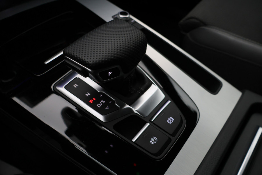 Audi Q5 50 TFSI e S edition Virtual Cockpit, ACC, Camera, Apple Carplay, Keyless, Trekhaak, 22"