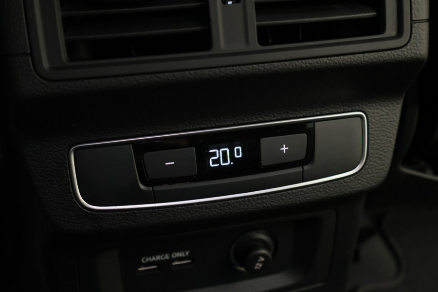 Audi Q5 50 TFSI e S edition Virtual Cockpit, ACC, Camera, Apple Carplay, Keyless, Trekhaak, 22"