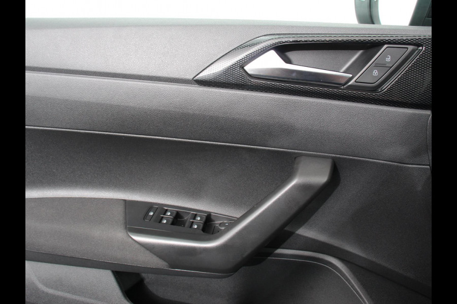 Volkswagen Taigo 1.0 TSI 110pk DSG Life Plus Navigatie Apple Carplay/Android Auto Digitale Cockpit Adaptieve Cruise Control Dab Verwarmde stoelen