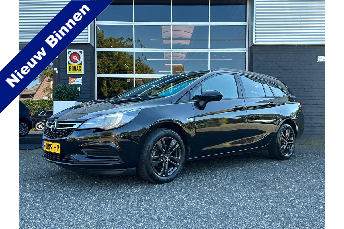 Opel Astra Sports Tourer Business Edition, Airco, Camera, CarPlay, Cruise, Trekhaak, DAB, PDC