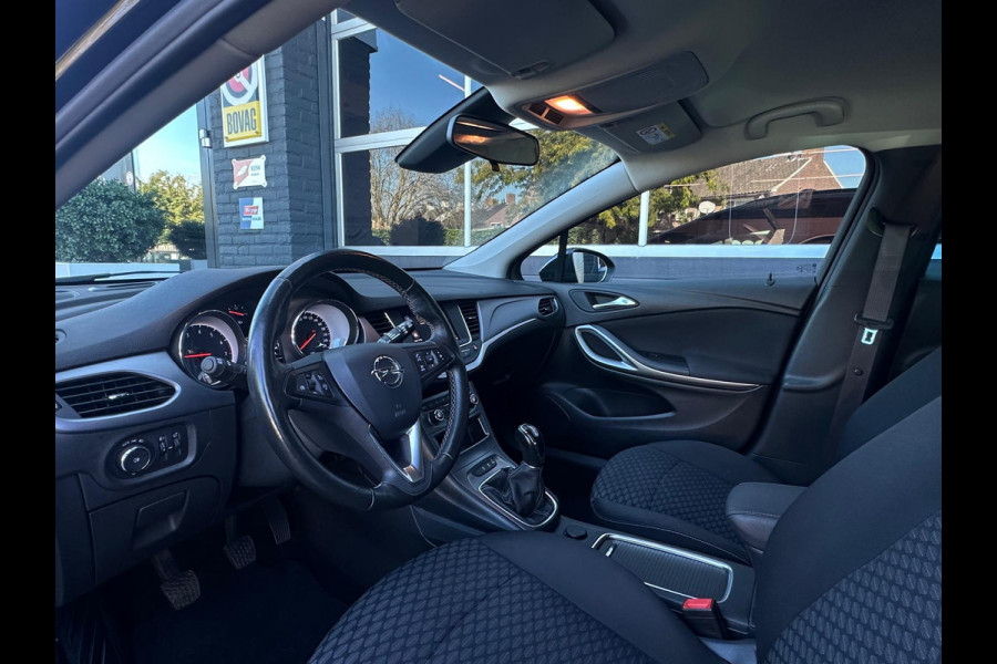 Opel Astra Sports Tourer Business Edition, Airco, Camera, CarPlay, Cruise, Trekhaak, DAB, PDC