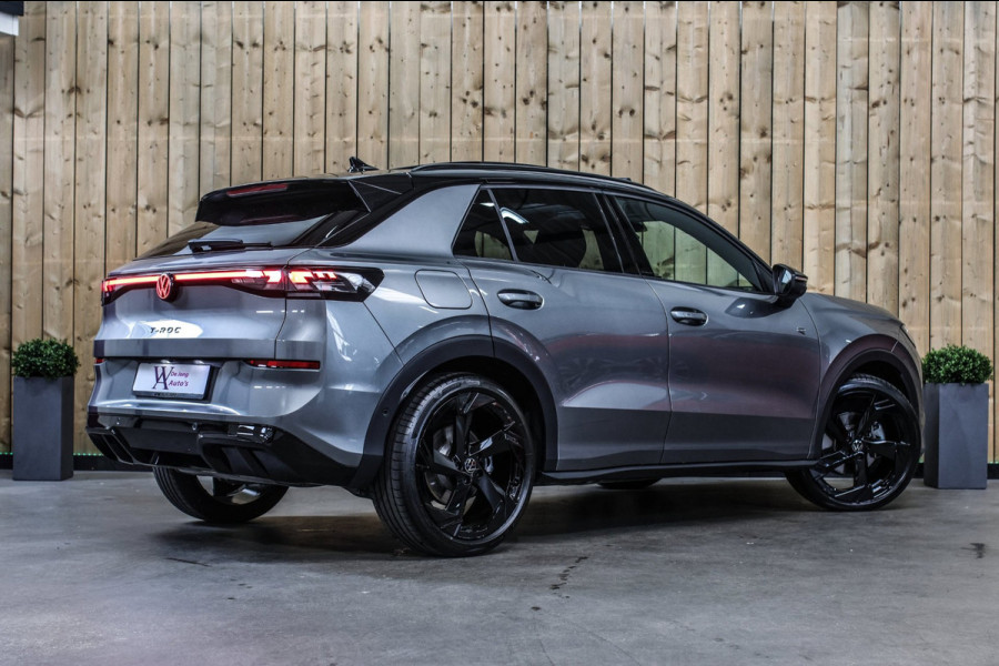 Volkswagen T-Roc 1.5 eTsi R-Line *Pano*H/K*Head-Up*360 Camera*Trekhaak*