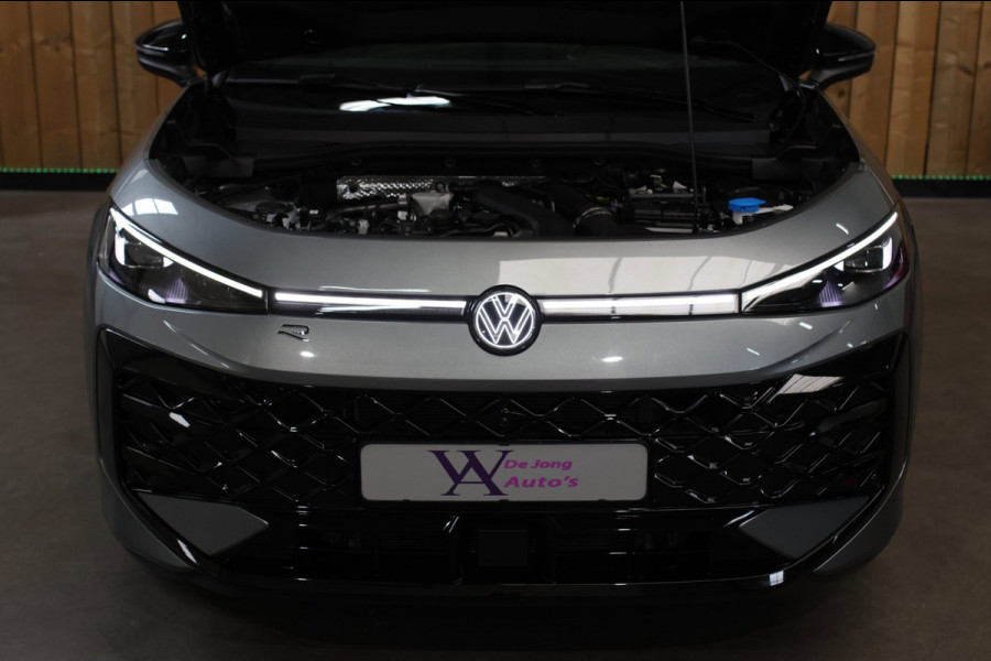 Volkswagen T-Roc 1.5 eTsi R-Line *Pano*H/K*Head-Up*360 Camera*Trekhaak*