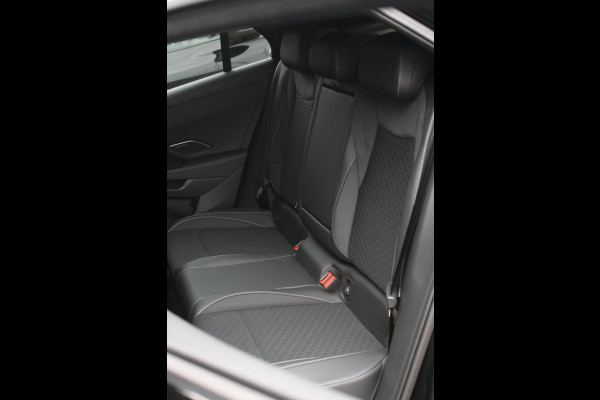 Volkswagen T-Roc 1.5 eTsi R-Line *Pano*H/K*Head-Up*360 Camera*Trekhaak*