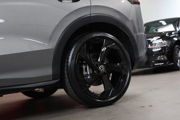 Volkswagen T-Roc 1.5 eTsi R-Line *Pano*H/K*Head-Up*360 Camera*Trekhaak*