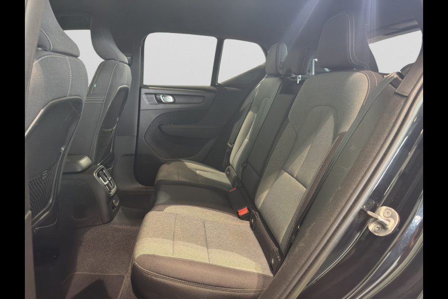 Volvo XC40 T4 Aut. Plug-in Hybrid Plus Dark ACC Stoelverwarming Parkeercamera 211pk