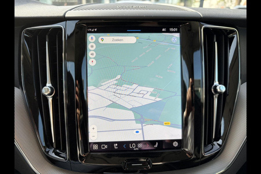 Volvo XC60 2.0 T8 Plug-in hybrid AWD Plus Dark VAN: 52.900,- VOOR: 50.877,-,- UW HERFSTVOORDEEL: 2.023,-| LUCHTVERING| PANO| HARMAN KARDON| MEMORY STOELEN| ACHTERBANK VERWARMD| HUD| 360 CAMERA| RECENT ONDERHOUD GEHAD BIJ VOLVO DEALER\ FABRIEKSGARANTIE|