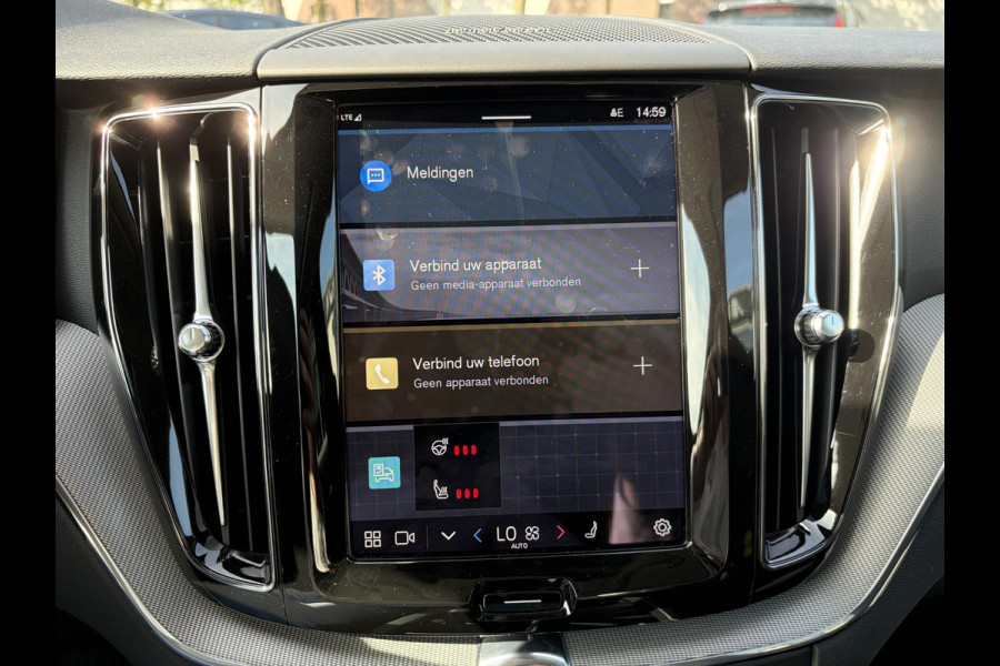 Volvo XC60 2.0 T8 Plug-in hybrid AWD Plus Dark VAN: 52.900,- VOOR: 50.877,-,- UW HERFSTVOORDEEL: 2.023,-| LUCHTVERING| PANO| HARMAN KARDON| MEMORY STOELEN| ACHTERBANK VERWARMD| HUD| 360 CAMERA| RECENT ONDERHOUD GEHAD BIJ VOLVO DEALER\ FABRIEKSGARANTIE|