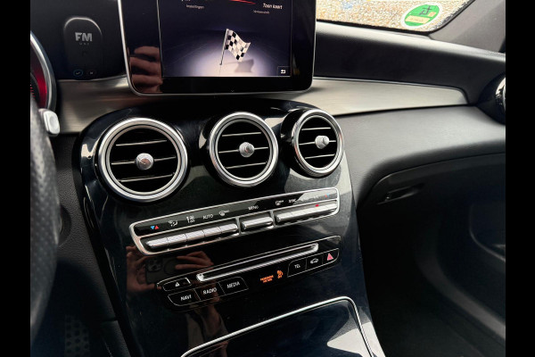 Mercedes-Benz GLC 220 d 4MATIC Premium Plus | 3/6/12MND GARANTIE | LED | CARPLAY | PANODAK | CRUISE | NAVI | TREKHAAK |
