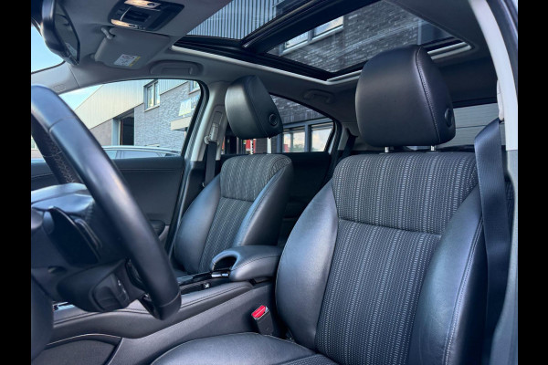 Honda HR-V 1.5 i-VTEC Executive | 1E EIGENAAR | 3/6/12MND GARANTIE | AUTOMAAT | PANO | LED | DAB | NAVI | CRUISE |
