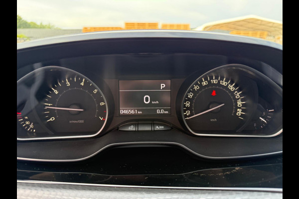 Peugeot 208 1.2 110PK GT-Line | 1E EIGENAAR | 3/6/12 MND GARANTIE | AUTOMAAT | PANO | NAVI | CARPLAY | CRUISE | LMV |
