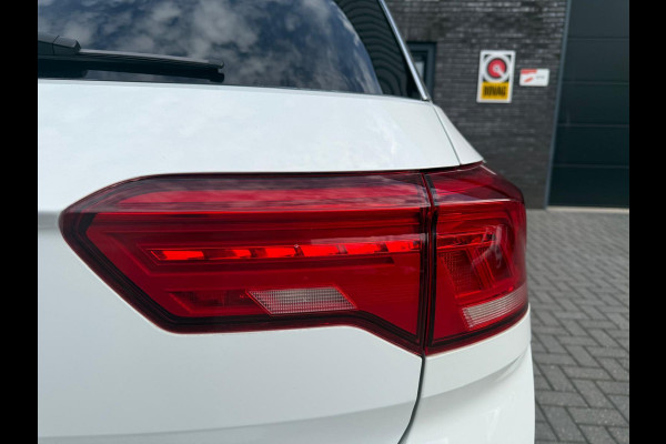 Volkswagen T-Roc 1.0 TSI Style | 1E EGENAAR | 3/6 OF 12MND GARANTIE | PANODAK | ACC | LANE ASSIST | AIRCO |