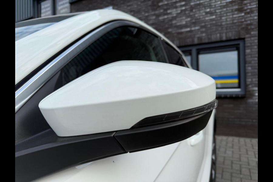 Volkswagen T-Roc 1.0 TSI Style | 1E EGENAAR | 3/6 OF 12MND GARANTIE | PANODAK | ACC | LANE ASSIST | AIRCO |