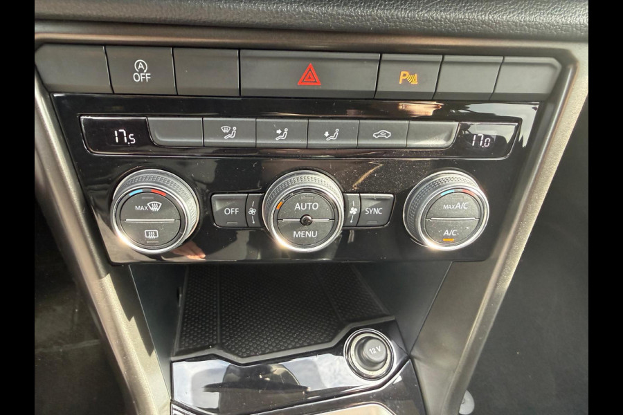 Volkswagen T-Roc 1.0 TSI Style | 1E EGENAAR | 3/6 OF 12MND GARANTIE | PANODAK | ACC | LANE ASSIST | AIRCO |