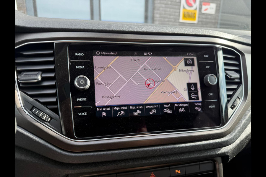 Volkswagen T-Roc 1.0 TSI Style | 1E EGENAAR | 3/6 OF 12MND GARANTIE | PANODAK | ACC | LANE ASSIST | AIRCO |
